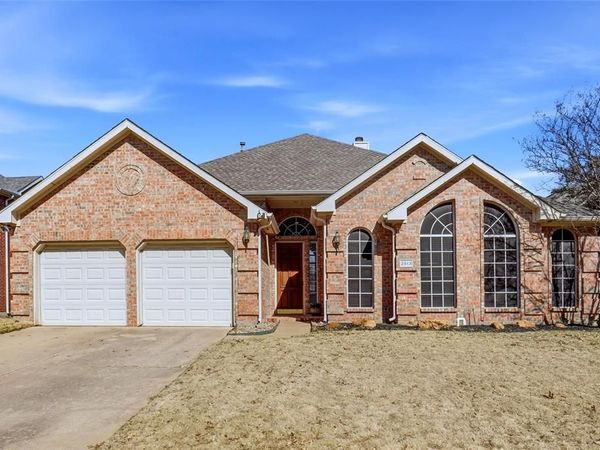 2813 Halsey Drive, Flower Mound, TX 75028