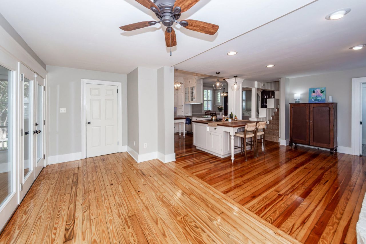 308 S Main Street Photo 24