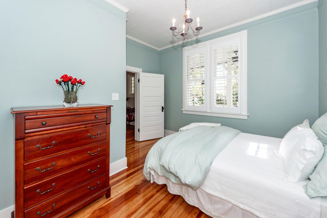 308 S Main Street Photo 26