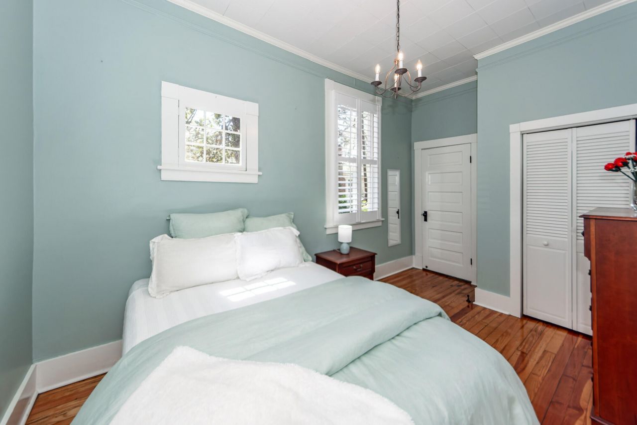 308 S Main Street Photo 27