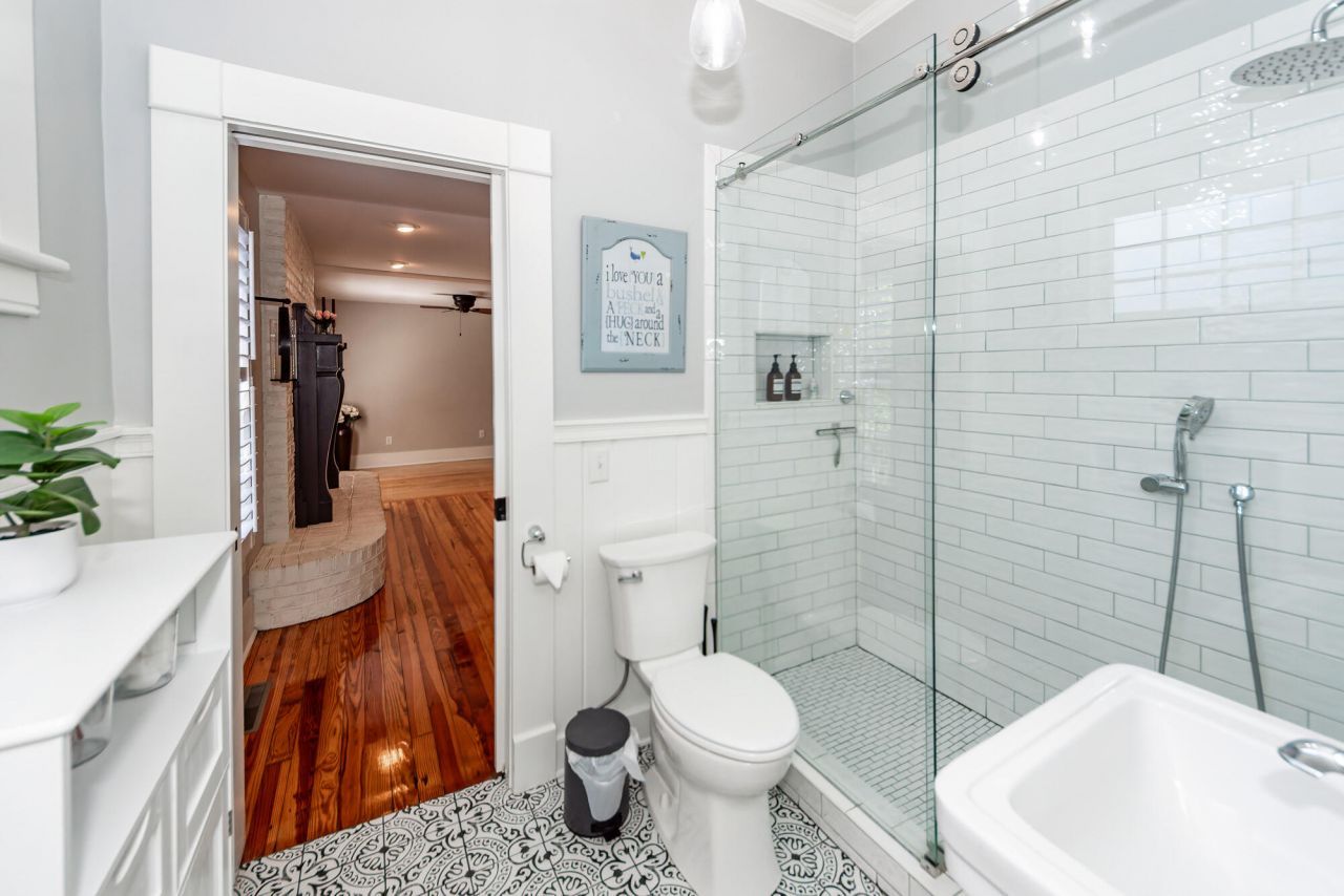 308 S Main Street Photo 31