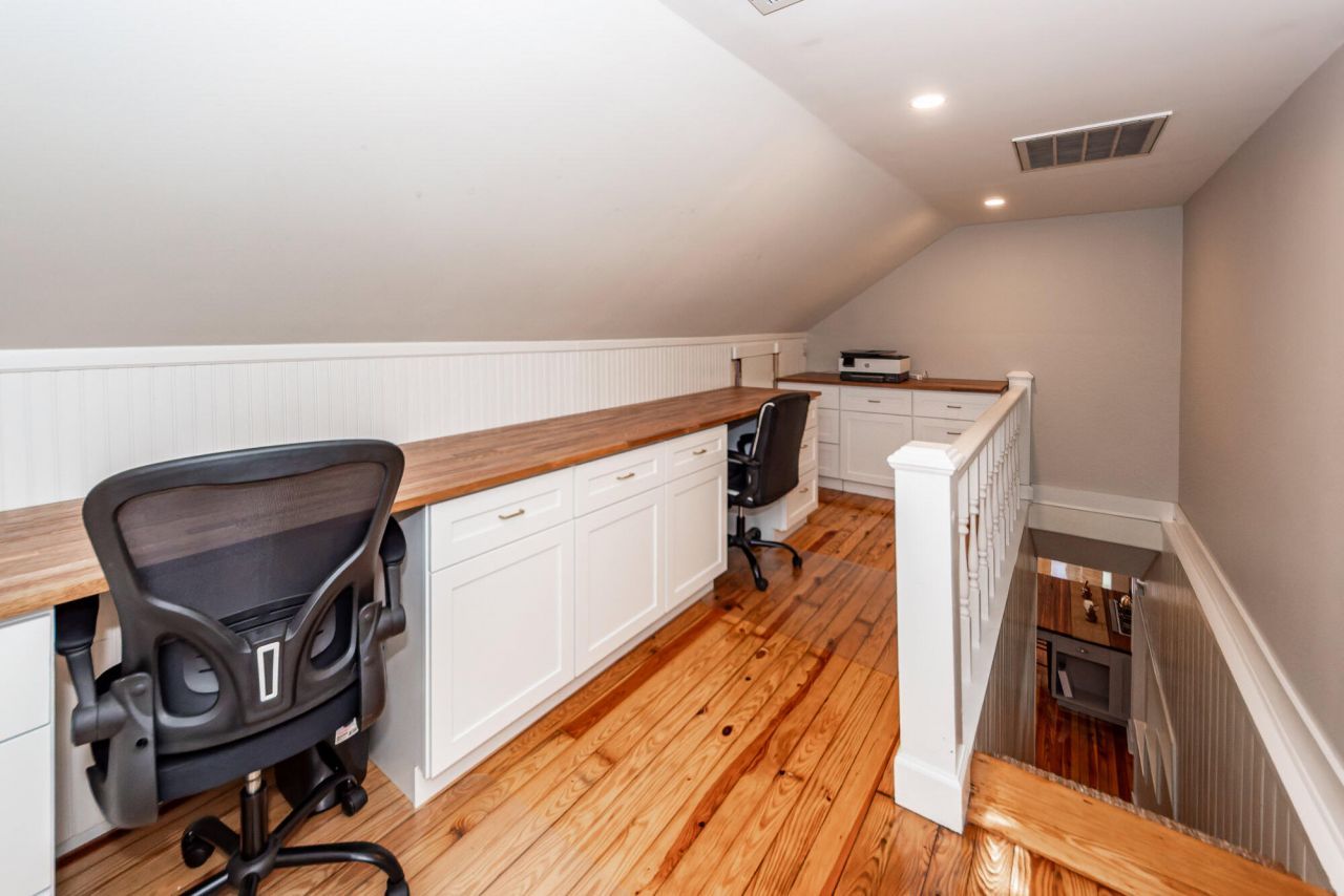 308 S Main Street Photo 33