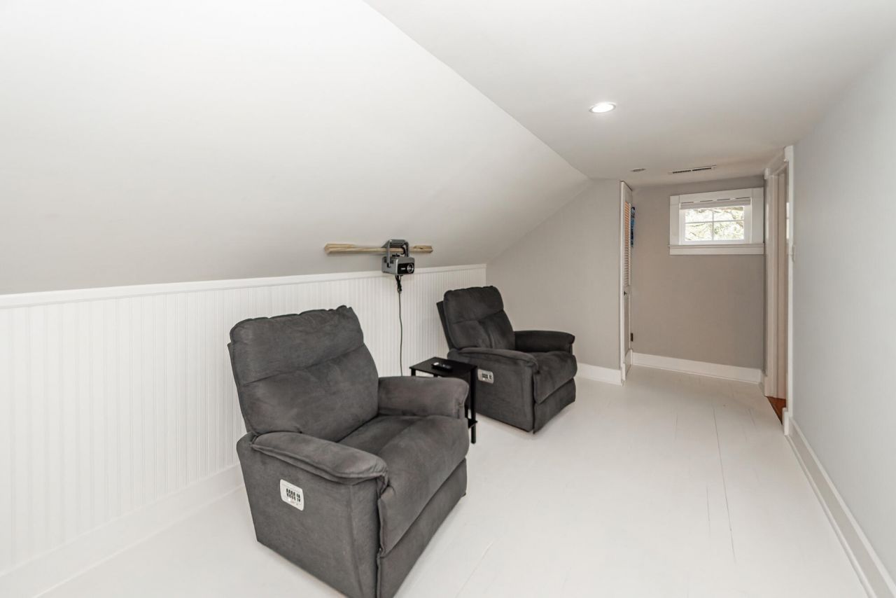 308 S Main Street Photo 35