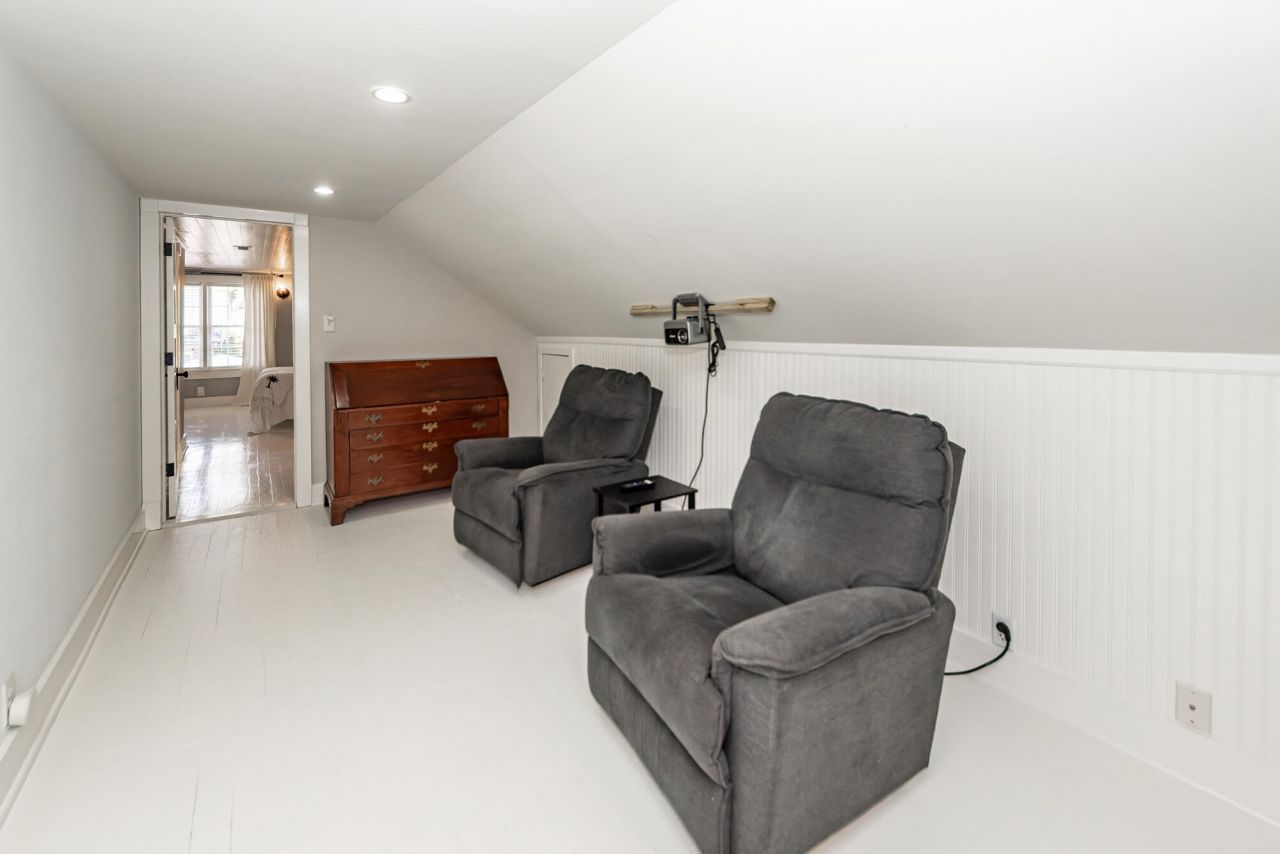 308 S Main Street Photo 36