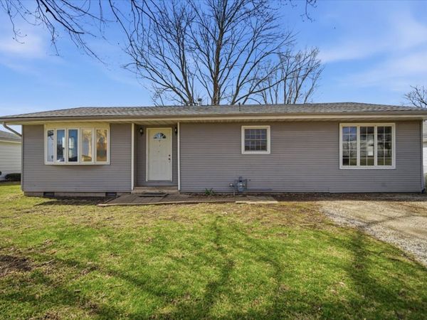 107 N Verry Street , Armington, IL 61721