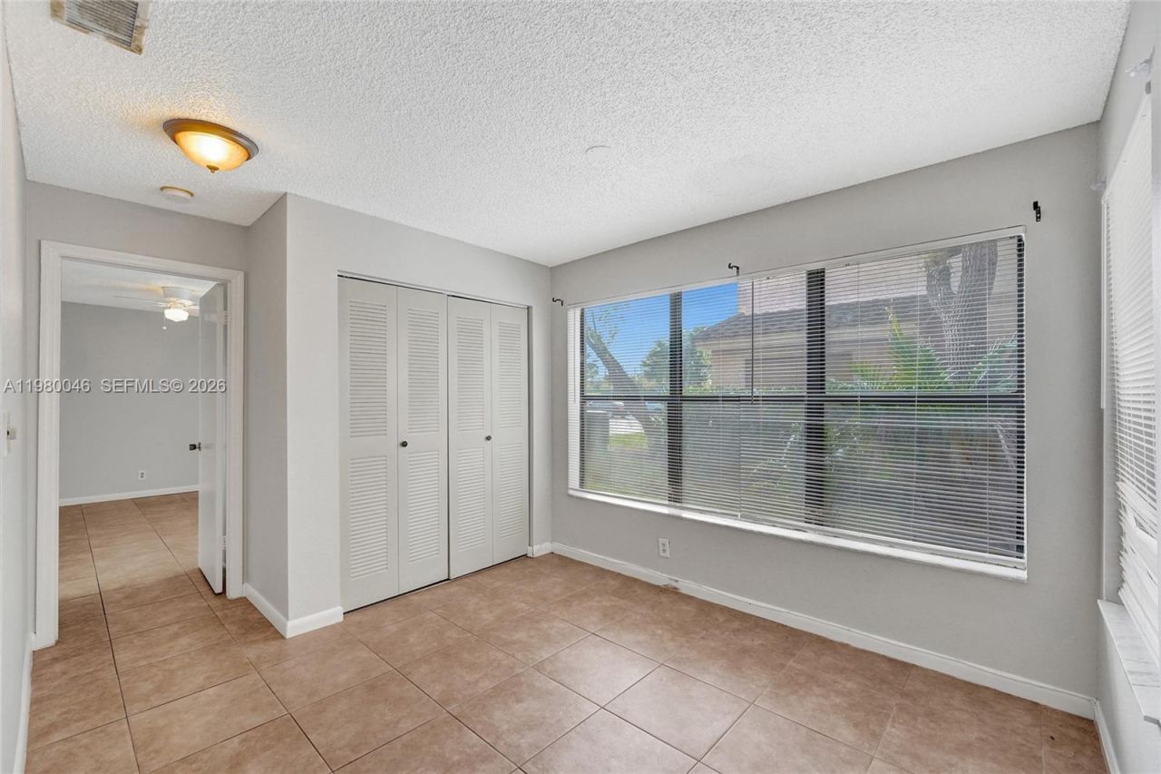 2846 S University Dr , Unit 4102, Davie, FL 33328 Photo