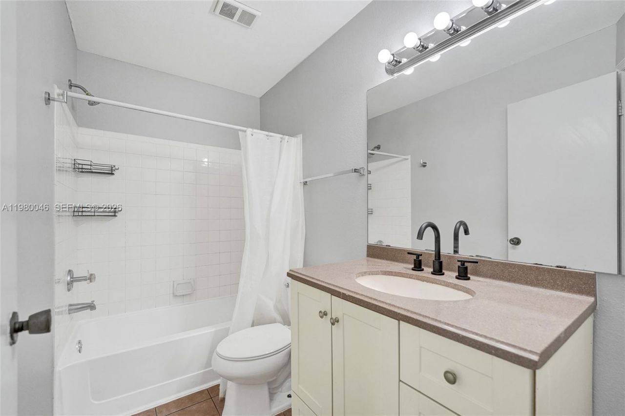 2846 S University Dr , Unit 4102, Davie, FL 33328 Photo