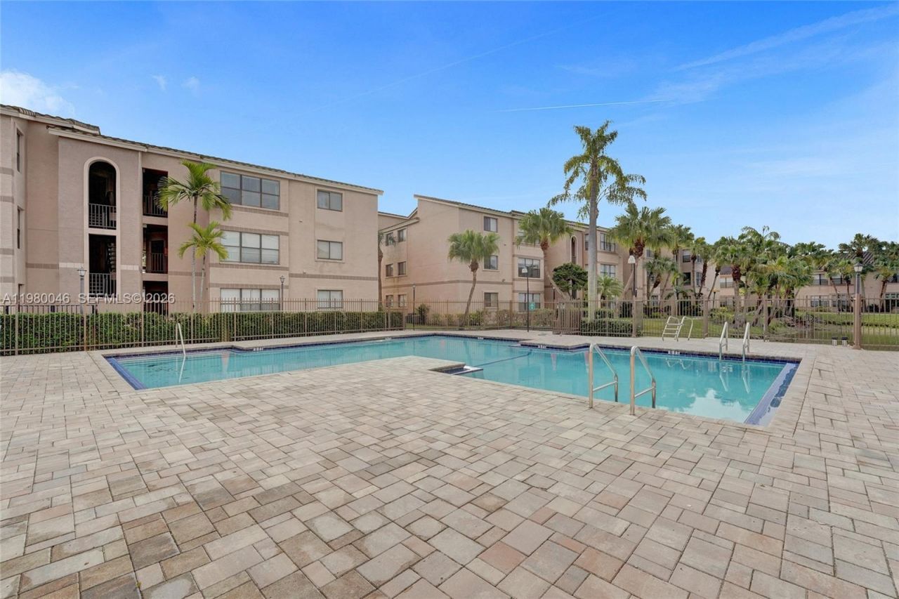 2846 S University Dr , Unit 4102, Davie, FL 33328 Photo