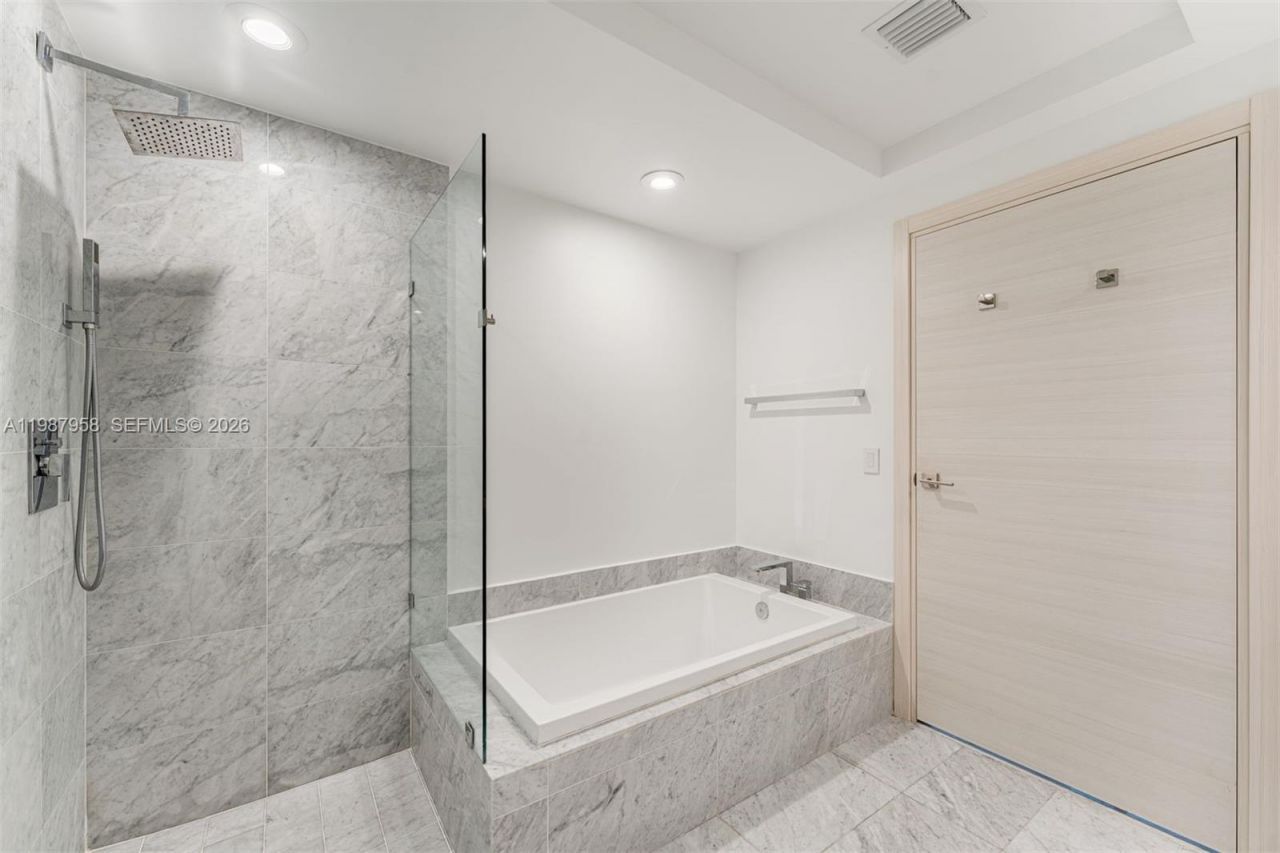 801 S Miami Ave , Unit 3509, Miami, FL 33130 Photo