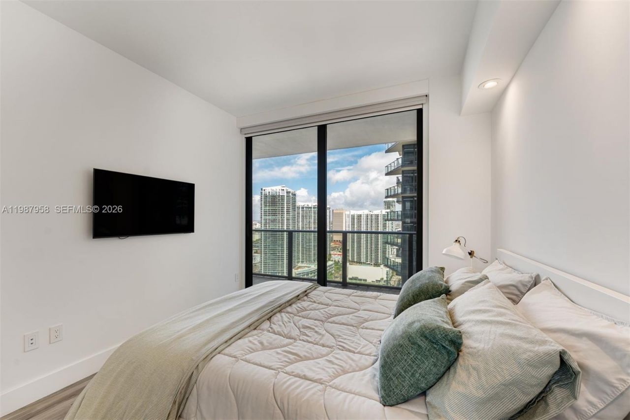 801 S Miami Ave , Unit 3509, Miami, FL 33130 Photo