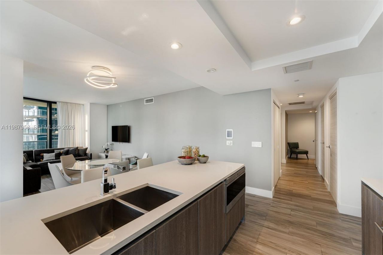 801 S Miami Ave , Unit 3509, Miami, FL 33130 Photo