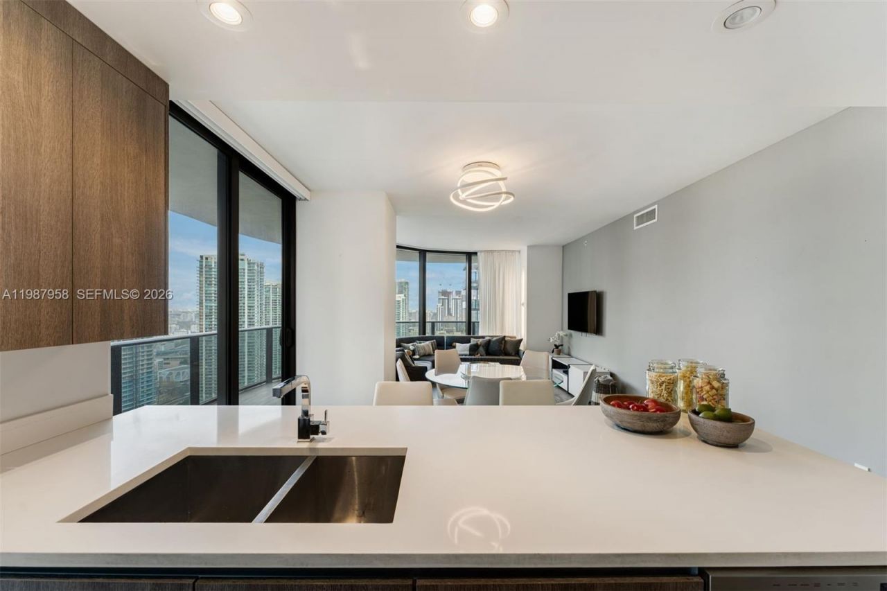 801 S Miami Ave , Unit 3509, Miami, FL 33130 Photo