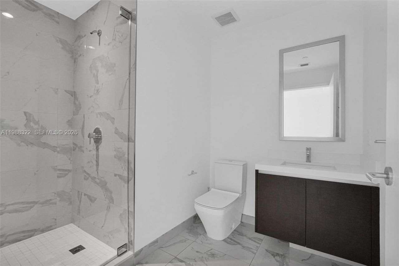 851 NE 1st Ave , Unit 2912, Miami, FL 33132 Photo