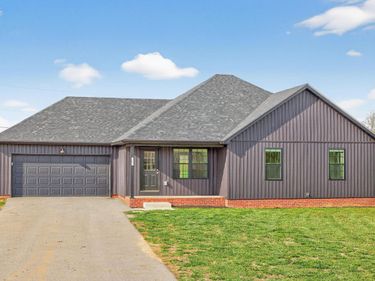 103 Dean Drive, Harrodsburg, KY 40330