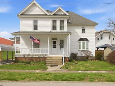 110 Mulberry Avenue, Weston, WV 26452