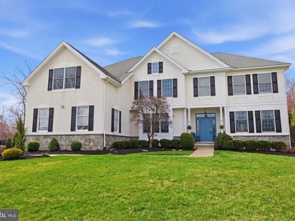 7 MILLSTONE DRIVE, NEWTOWN, PA 18940