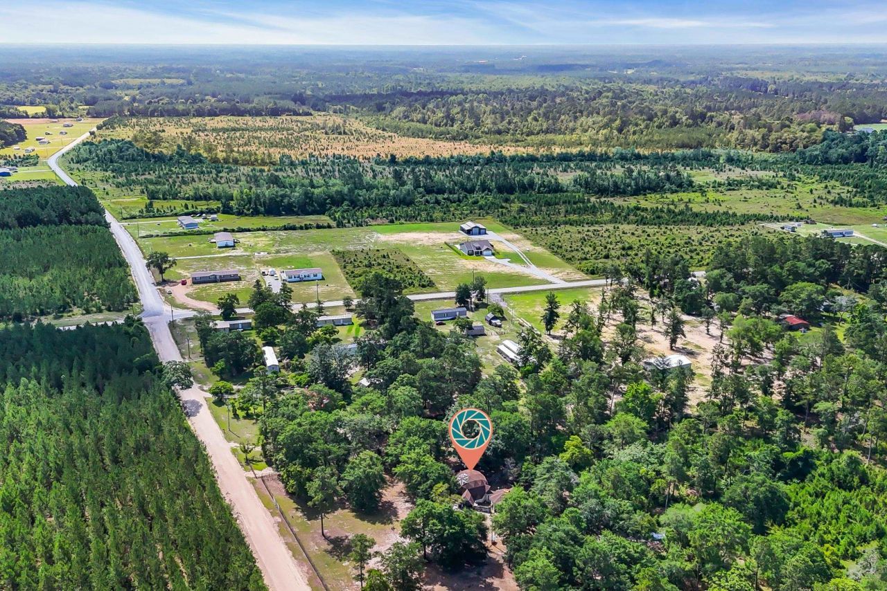 10381 Hardwick Rd. Photo 12