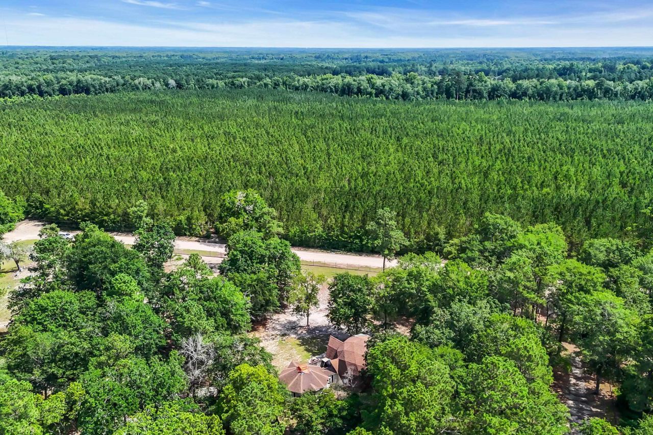 10381 Hardwick Rd. Photo 26