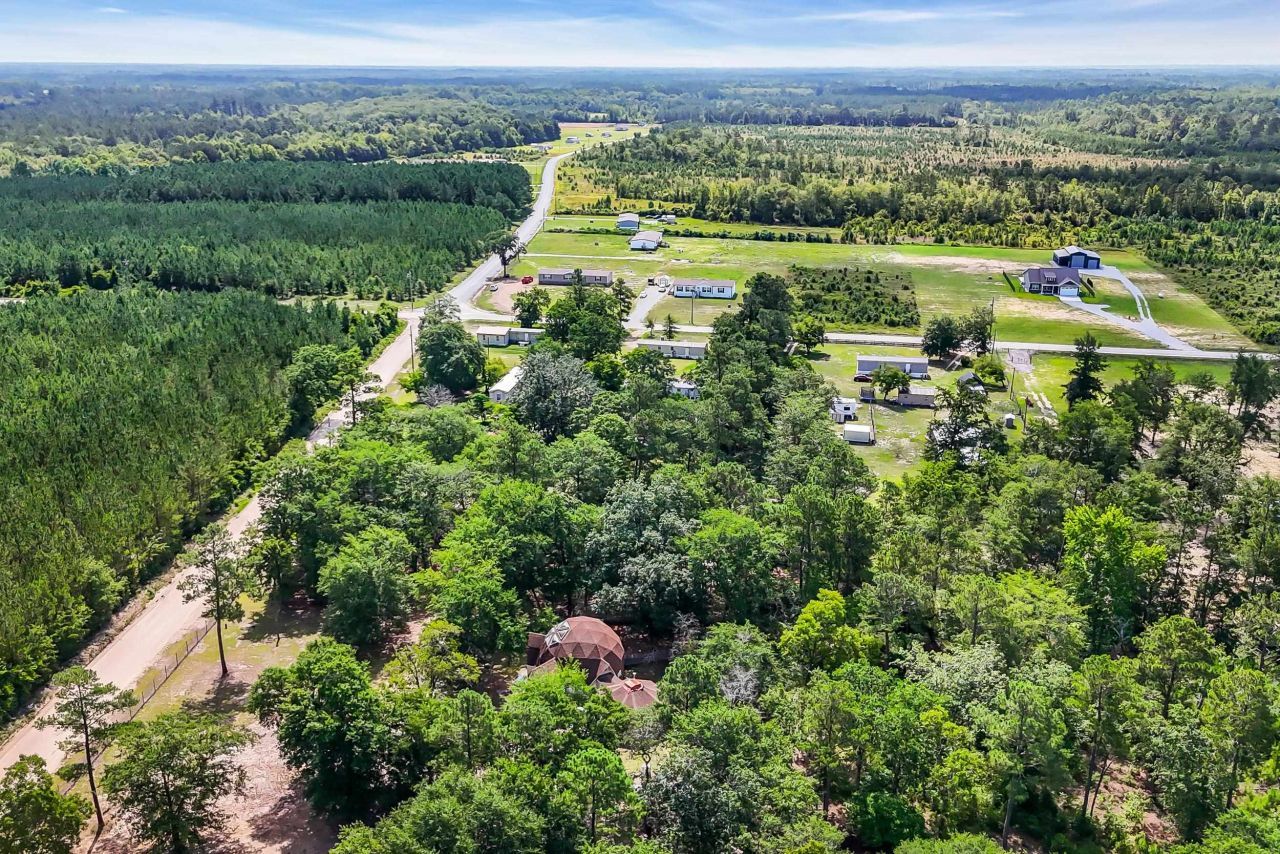 10381 Hardwick Rd. Photo 27