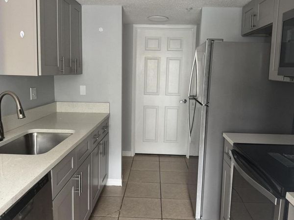 1670 N 42nd Circle, Unit 105, Vero Beach, FL 32967