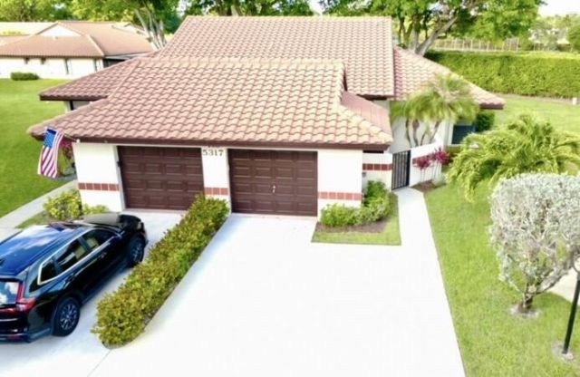 5317 Fig Palm Way, Unit B, Boynton Beach, FL 33437 Photo