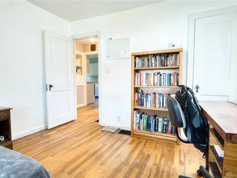 1035 Chelsea Avenue, Dayton, OH 45420 Photo 9