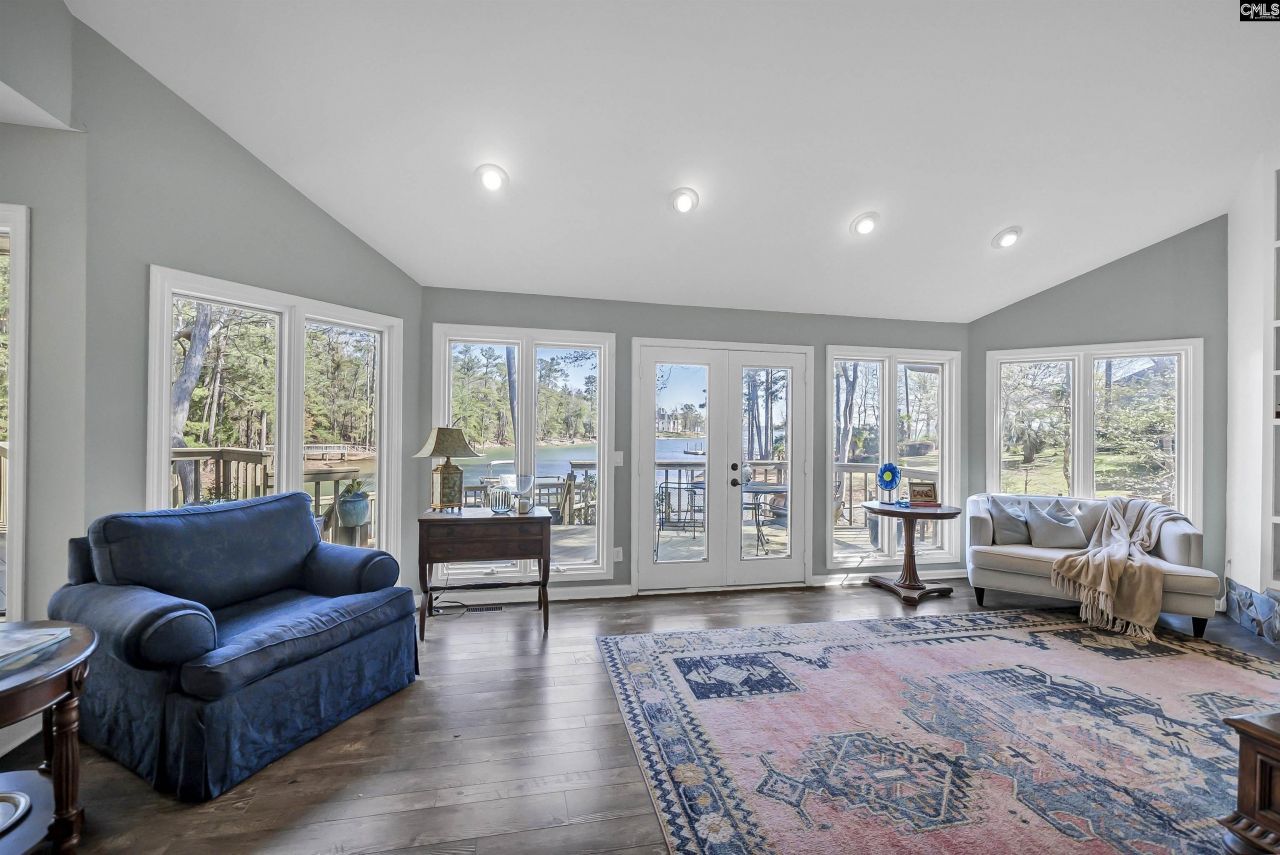 1007 Old Forge Court  Photo 10