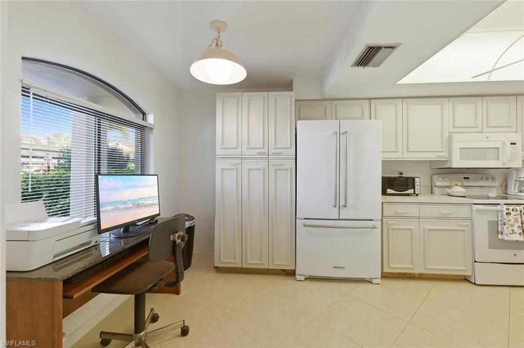 7260 Coventry Ct , Unit 408, Naples, FL 34104 Photo