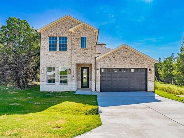 5702 Barkridge Drive , Granbury, TX 76048
