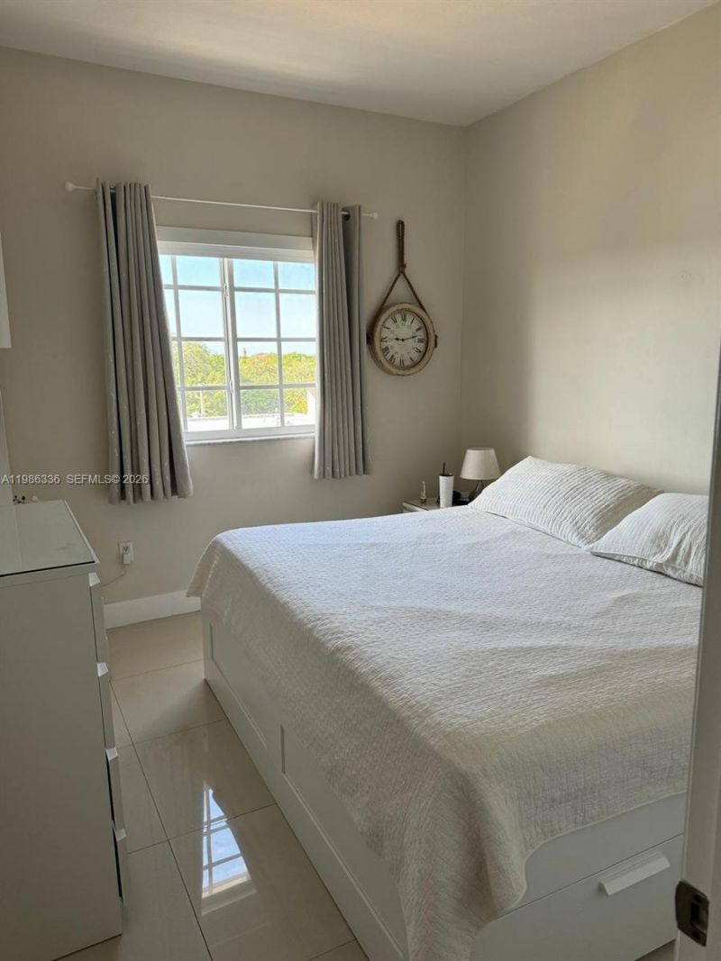 5271 SW 8th St , Unit 405, Miami, FL 33134 Photo