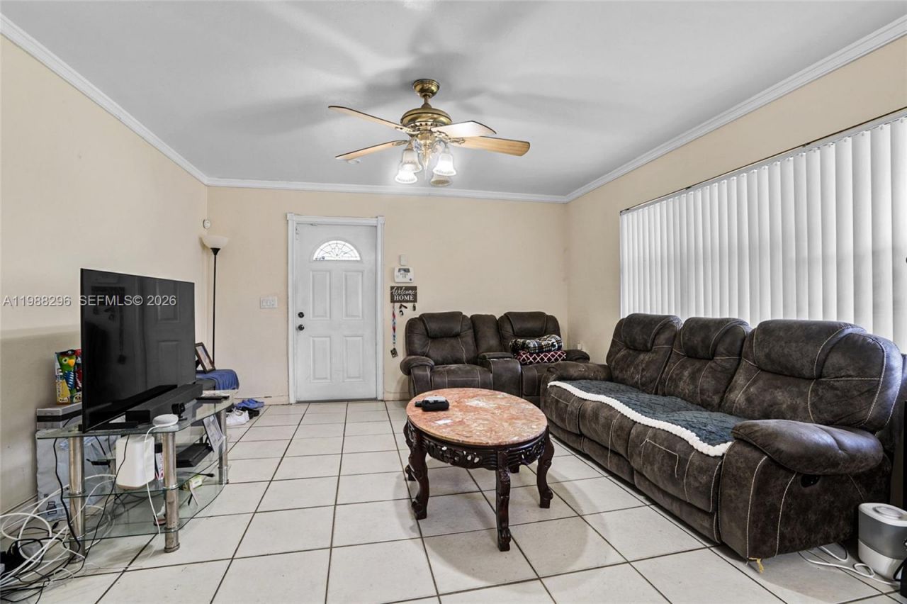 5850 Lincoln St , Hollywood, FL 33021 Photo