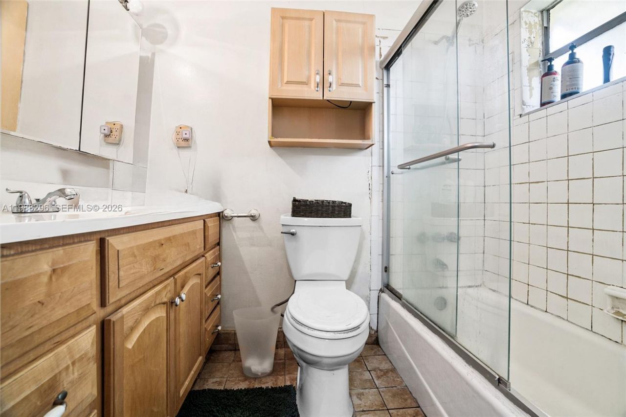 5850 Lincoln St , Hollywood, FL 33021 Photo