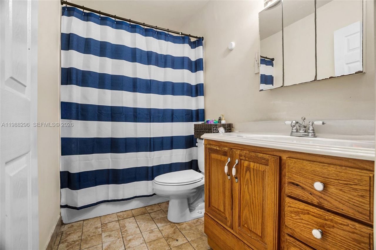 5850 Lincoln St , Hollywood, FL 33021 Photo