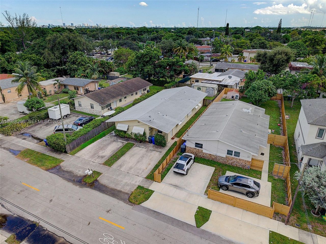 5850 Lincoln St , Hollywood, FL 33021 Photo