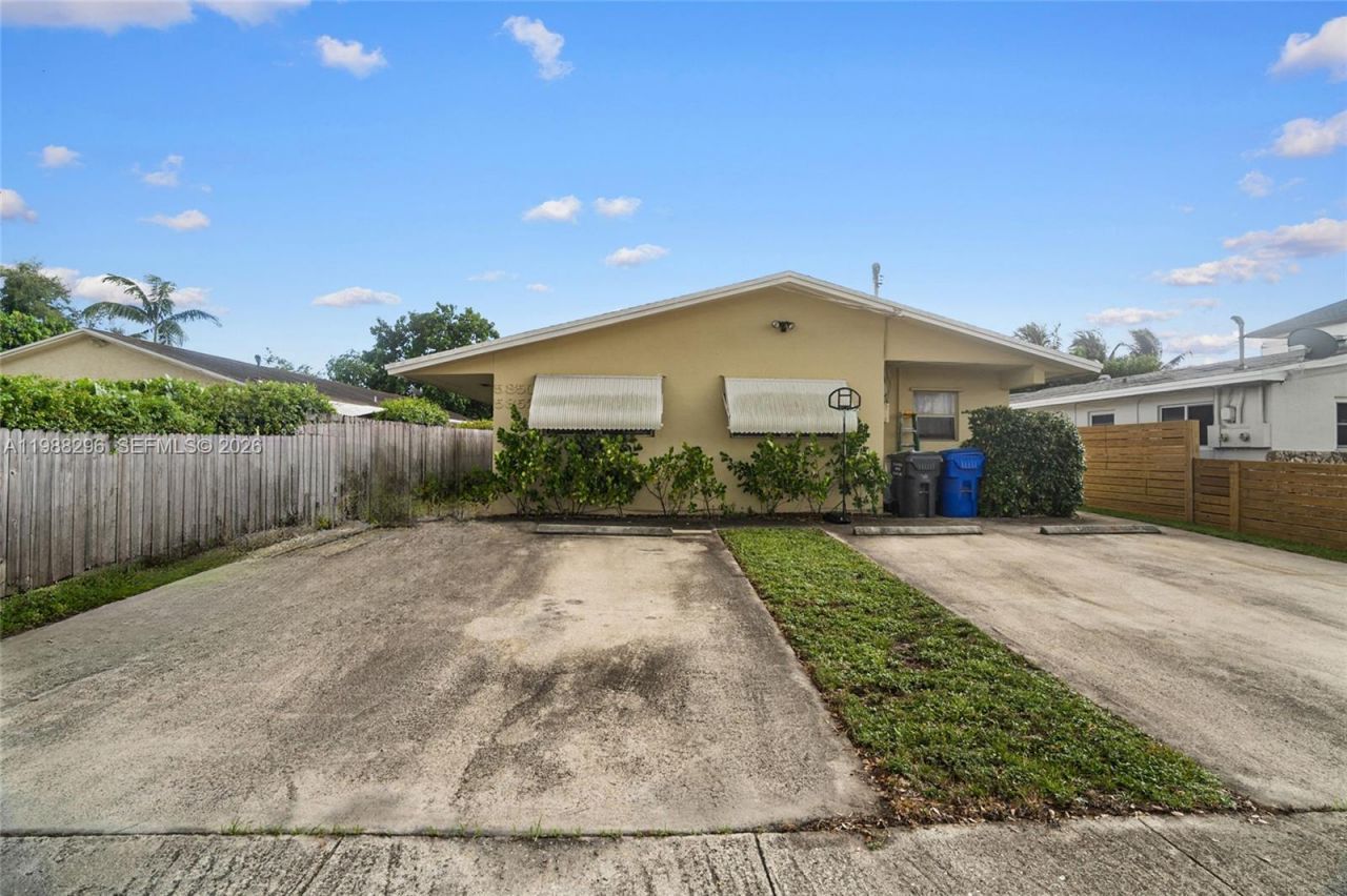 5850 Lincoln St , Hollywood, FL 33021 Photo