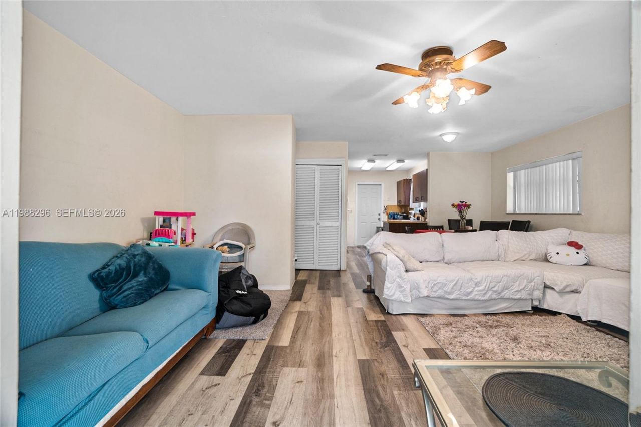 5850 Lincoln St , Hollywood, FL 33021 Photo