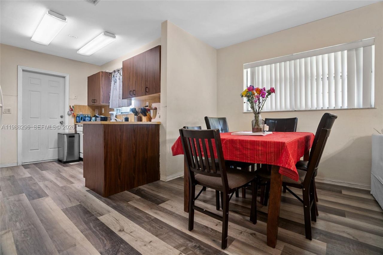 5850 Lincoln St , Hollywood, FL 33021 Photo