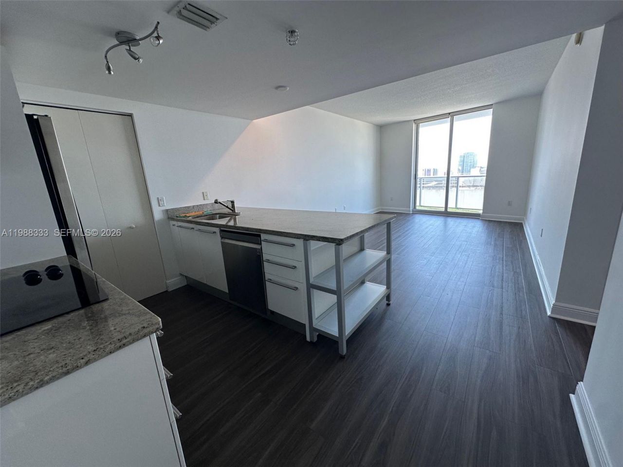 185 SW 7th St, Unit 3210, Miami, FL 33130 Photo