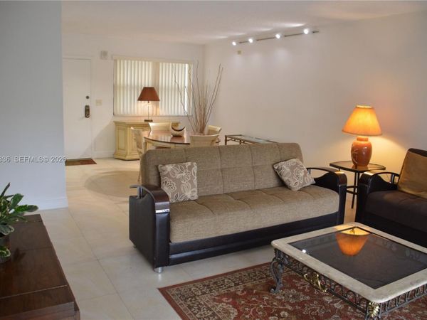 461 Ives Dairy Rd , Unit 404-2, Miami, FL 33179