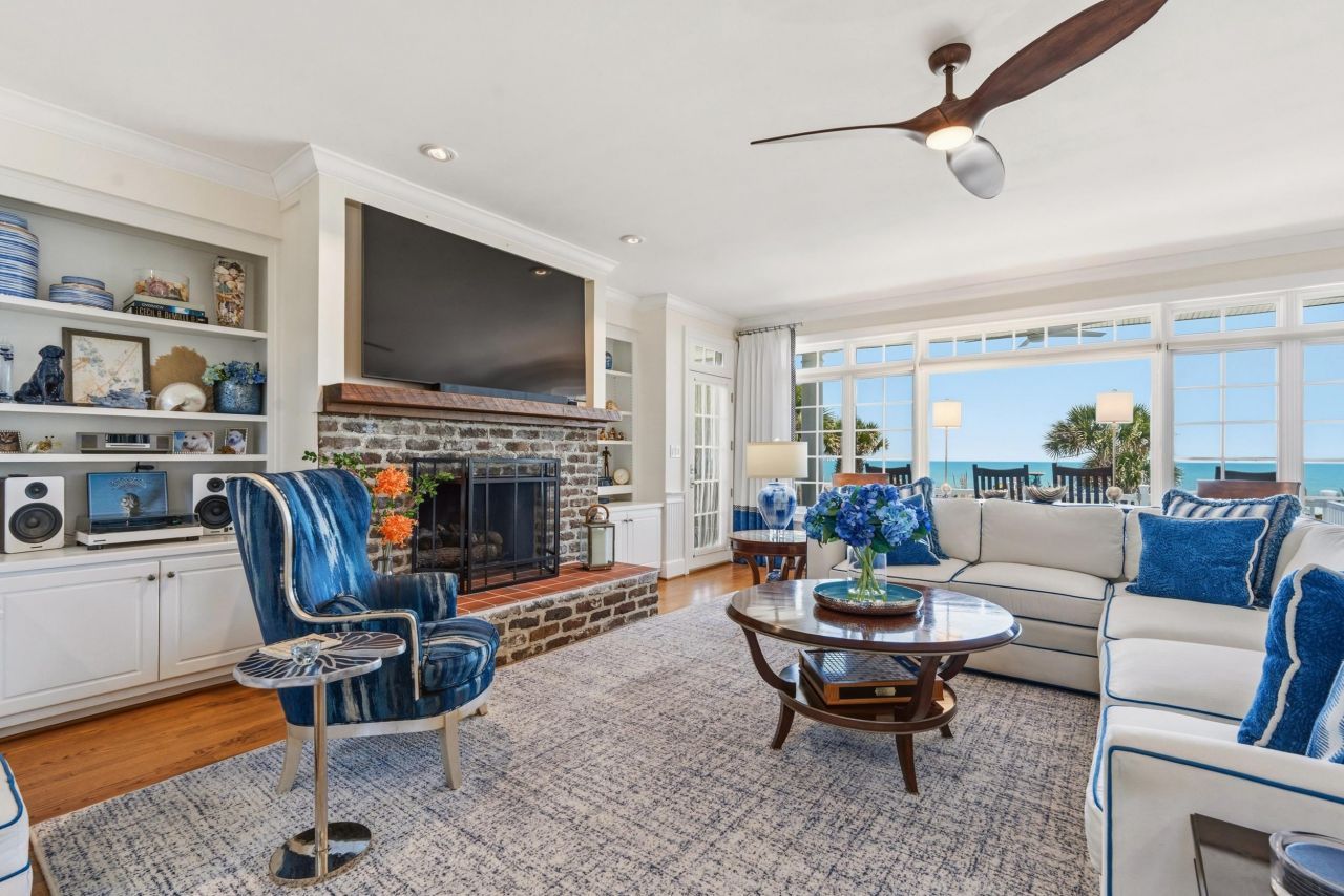 7906 Beach Dr.  Photo 11