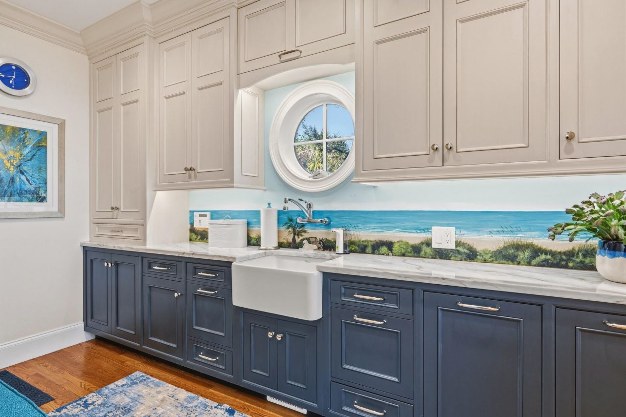 7906 Beach Dr.  Photo 28