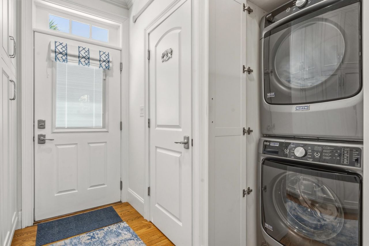 7906 Beach Dr.  Photo 29