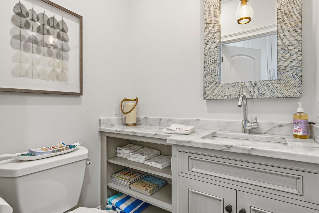 7906 Beach Dr.  Photo 30