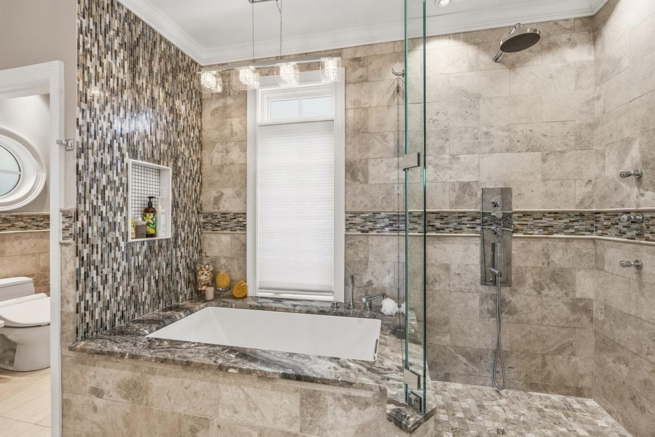 7906 Beach Dr.  Photo 36