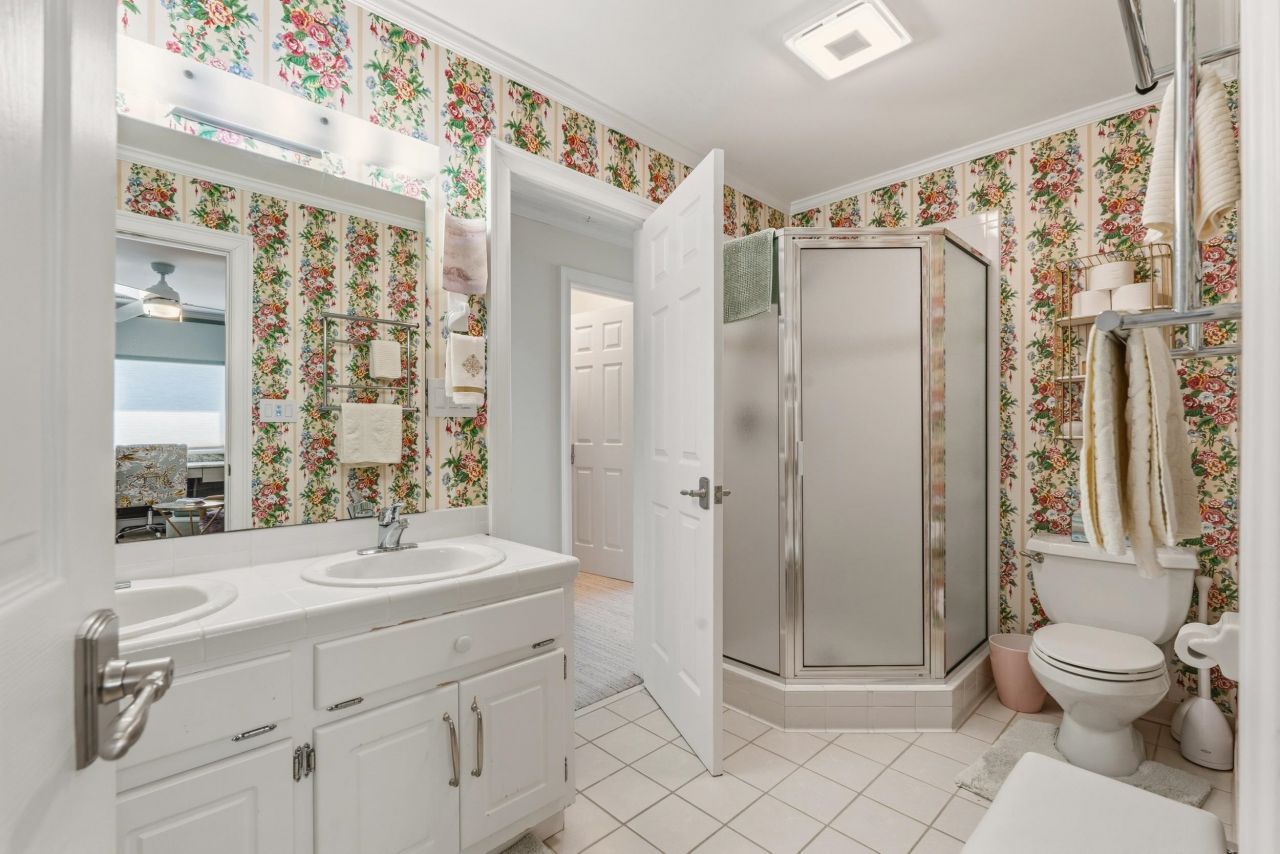 7906 Beach Dr.  Photo 46