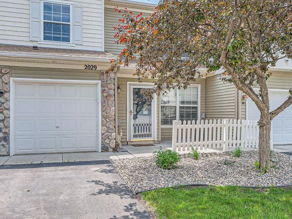 2029 Poppy Drive, Chanhassen, MN 55317