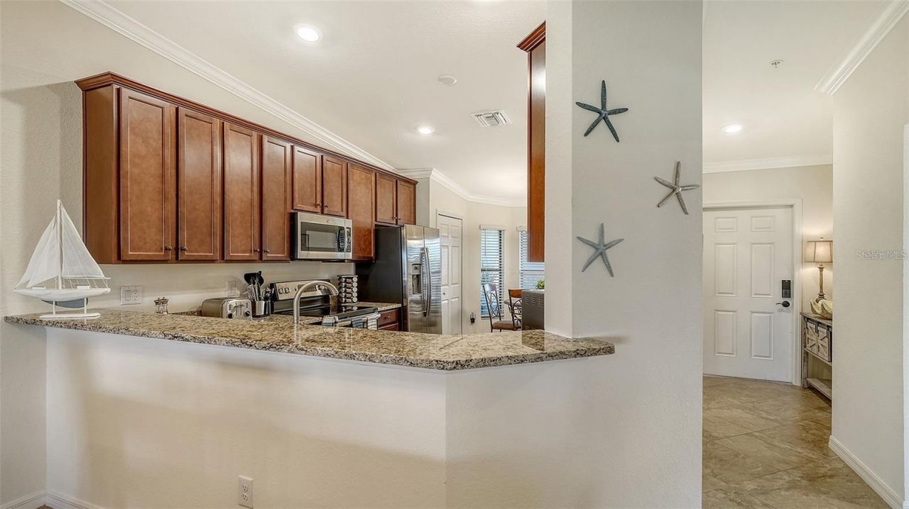 5537 Palmer Circle, Unit 201, Bradenton, FL 34211 Photo