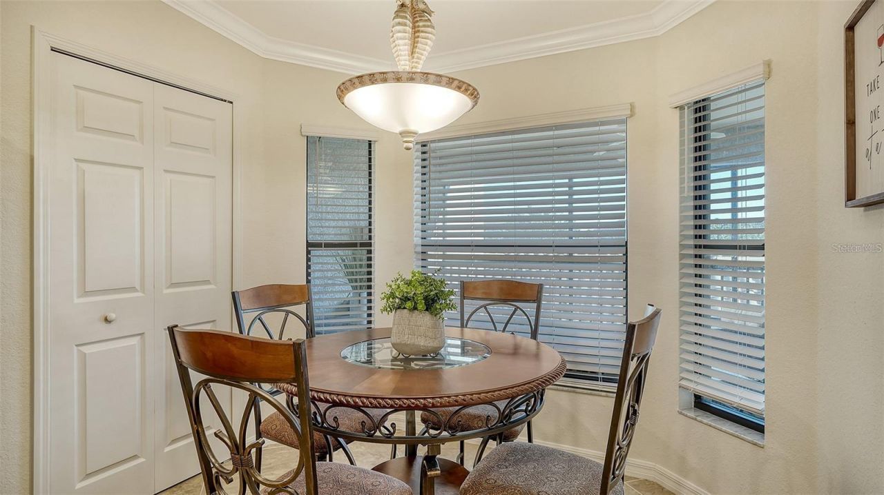 5537 Palmer Circle, Unit 201, Bradenton, FL 34211 Photo