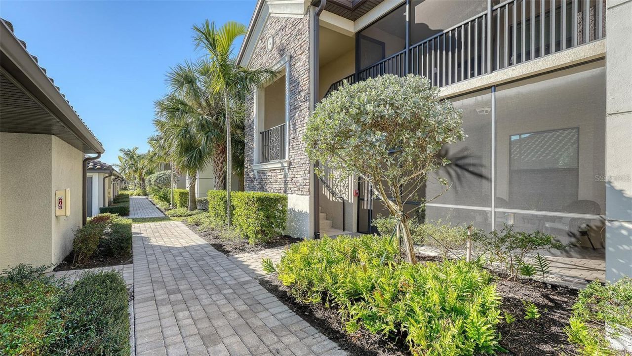 5537 Palmer Circle, Unit 201, Bradenton, FL 34211 Photo