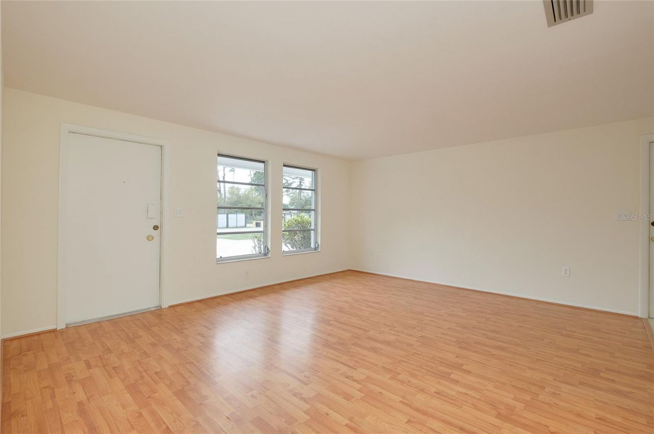 470 Artists Avenue , Englewood, FL 34223 Photo